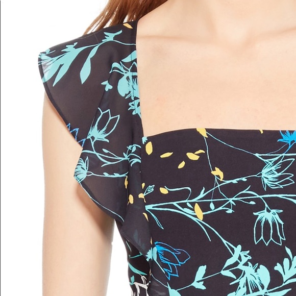 PARKER Floral-print Peplum Top - Picture 4 of 7